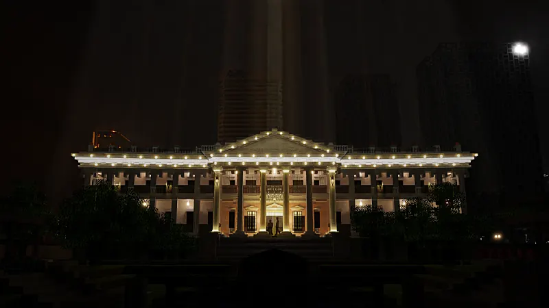 석조전 미디어파사드. 아리울시 중구 태화궁 영역의 옛 건물에 빛을 입혔다.